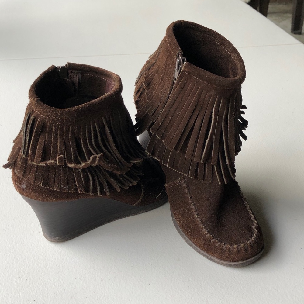 Minnetonka Double Fringe Wedge Ankle Bootie Chocolate Suede